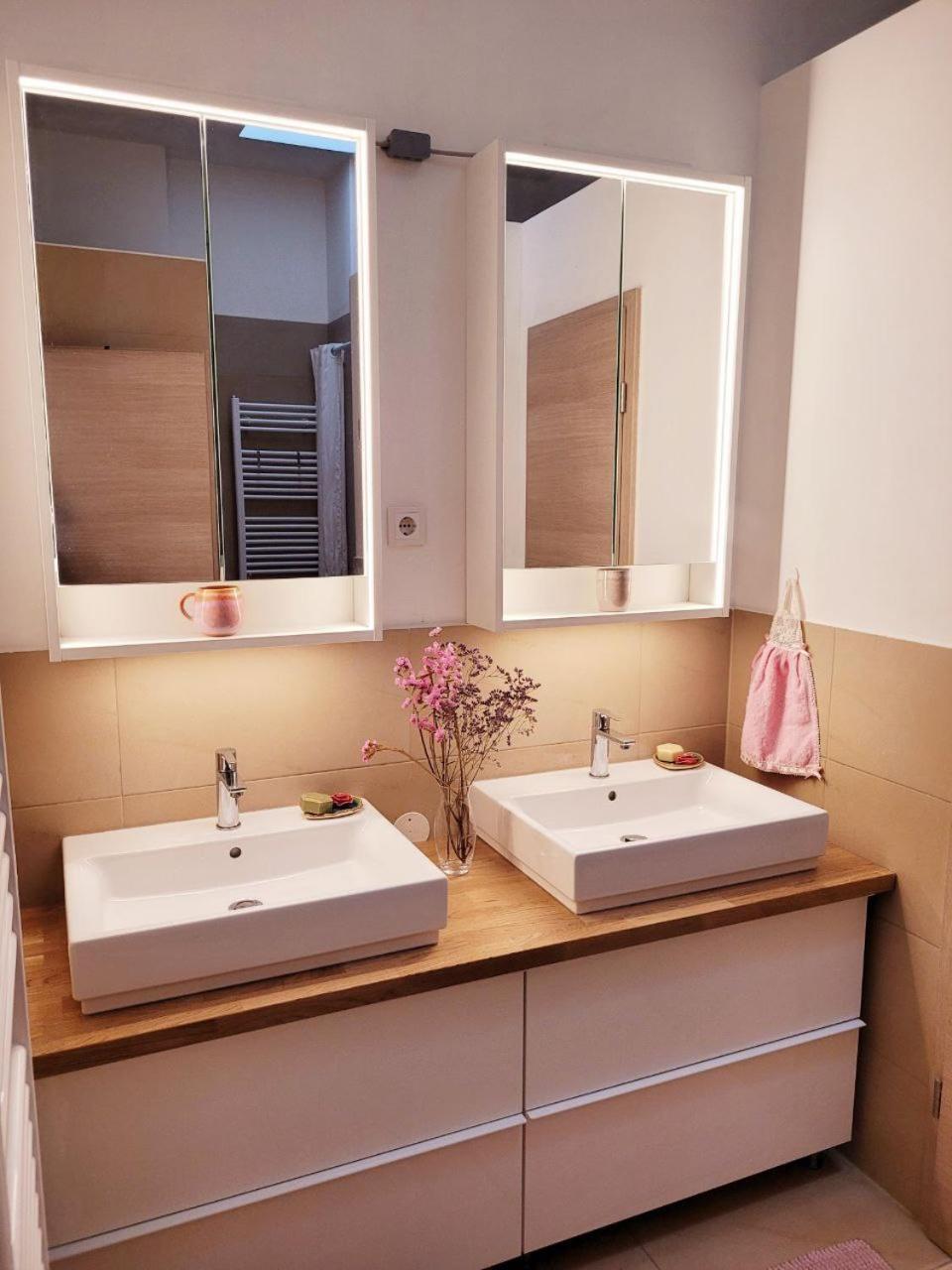 Room In Berlin City Center Esterno foto